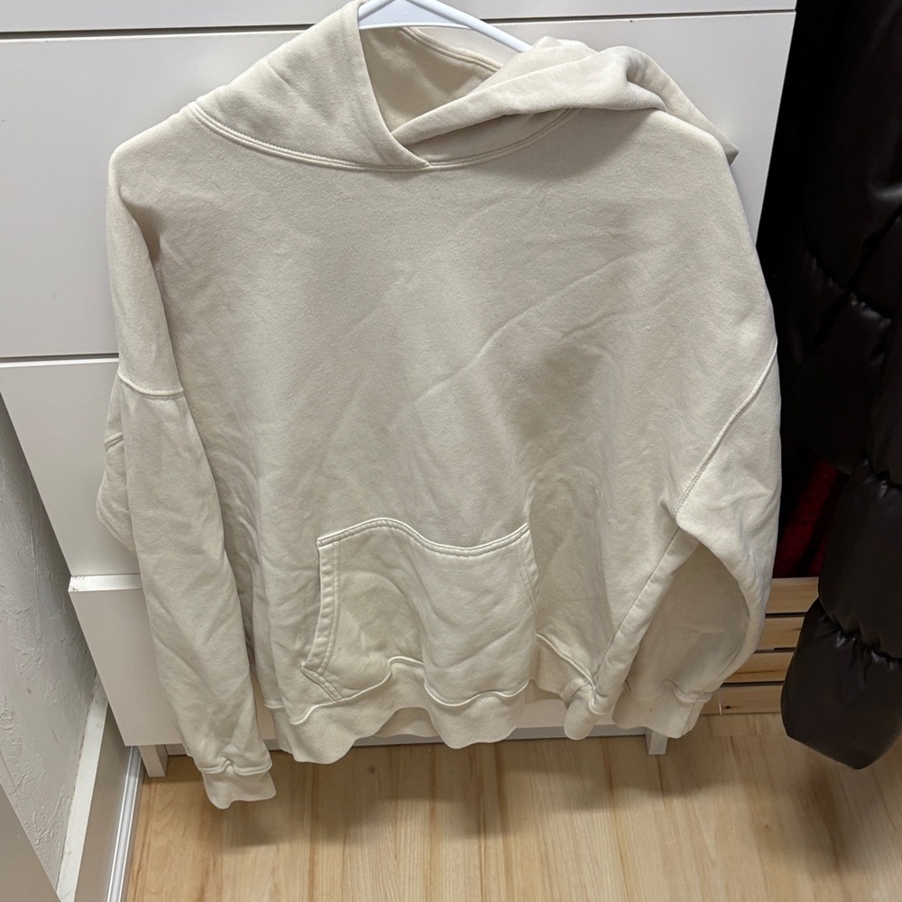 Hollister Cream Hoodie Sweater